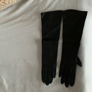 Black gloves